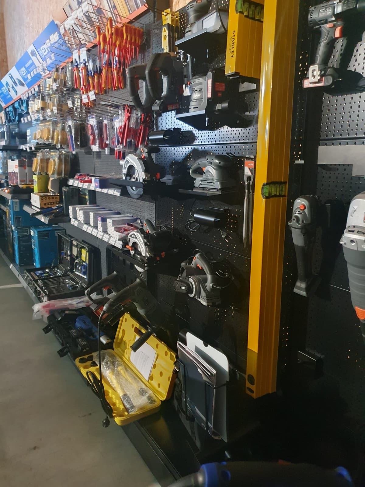 Trabalhos realizados pela Electromoitense